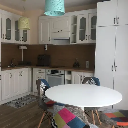 корал Apartament *